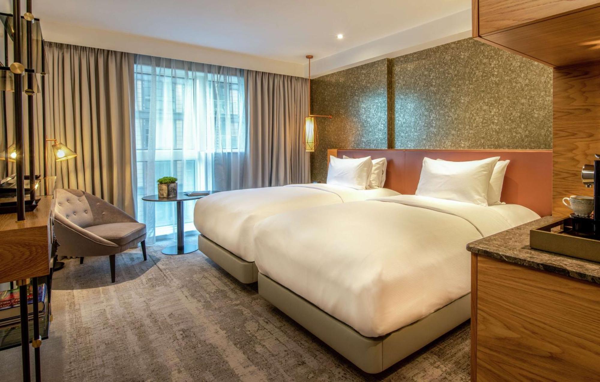 Lincoln Plaza Hotel London, Curio Collection By Hilton Exteriör bild